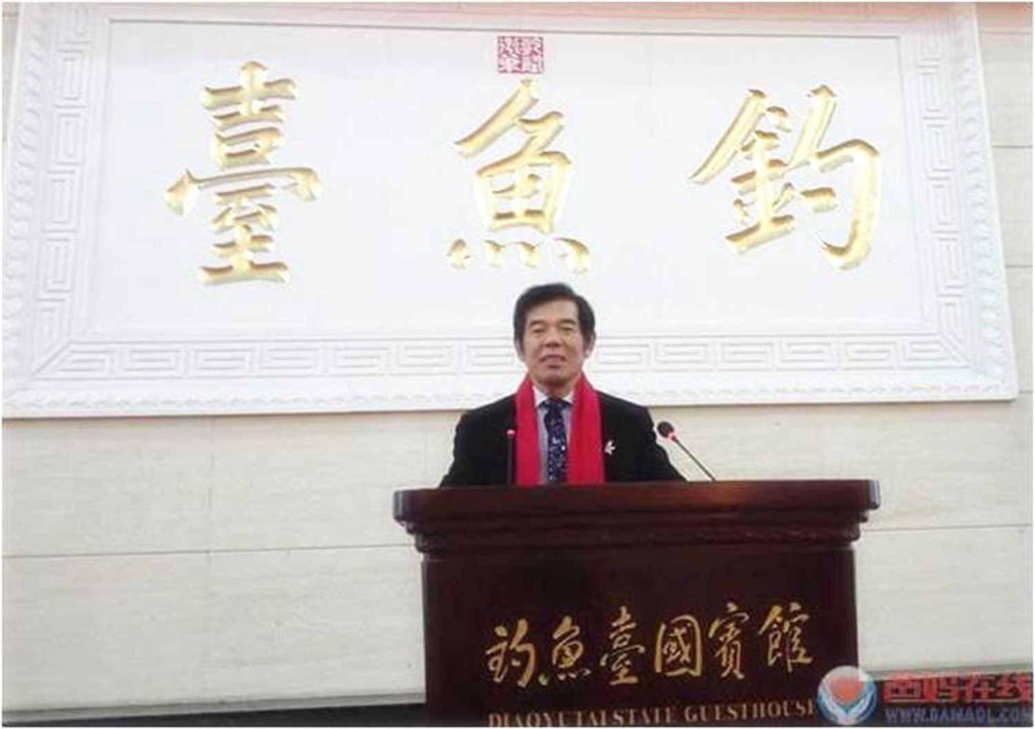 我做為爸媽在線的一個(gè)兒子，我愿為她的贏局無限而努力！