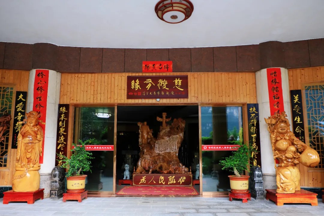 1728617563599722.jpg 1728617563599722.jpg