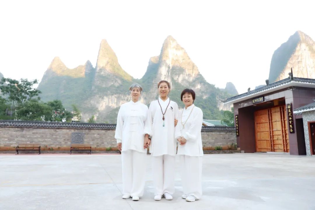 1729728689395317.jpg 640 (6).jpg