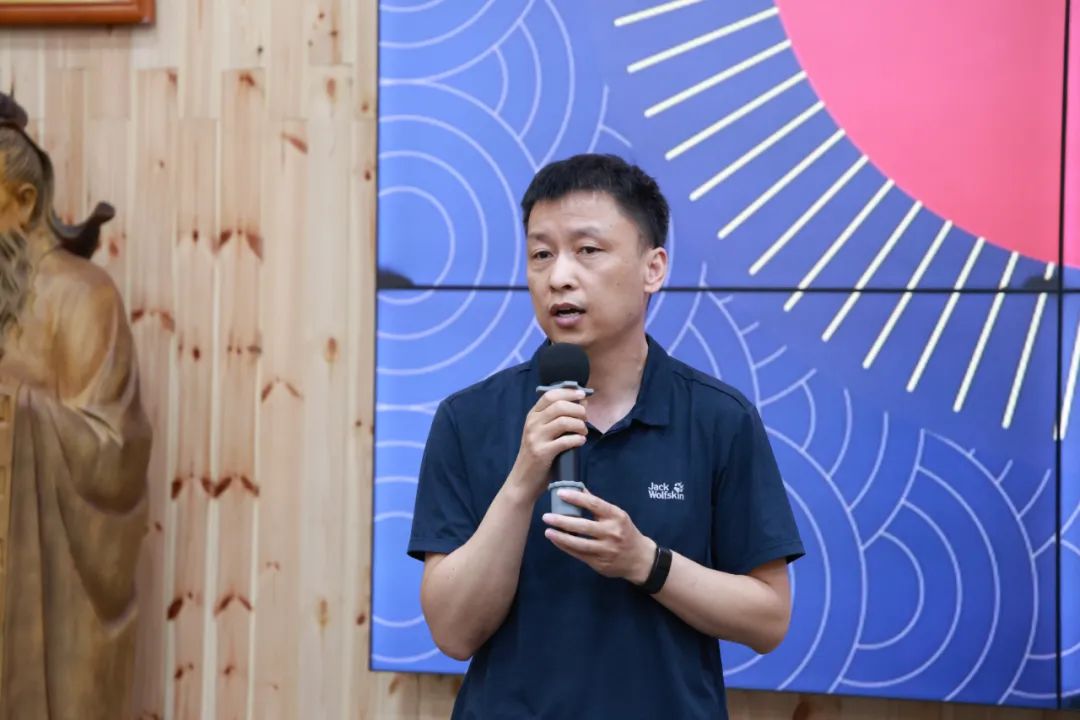 1747361945829308.jpg 1747361945829308.jpg