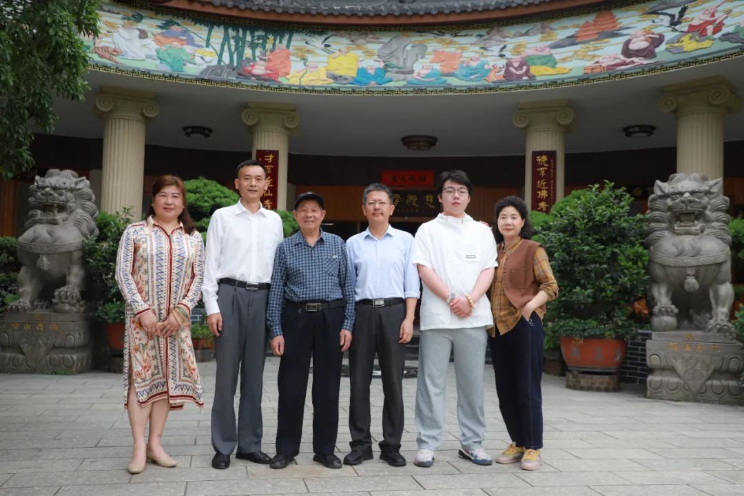 1752054116818593.jpg 1752054116818593.jpg