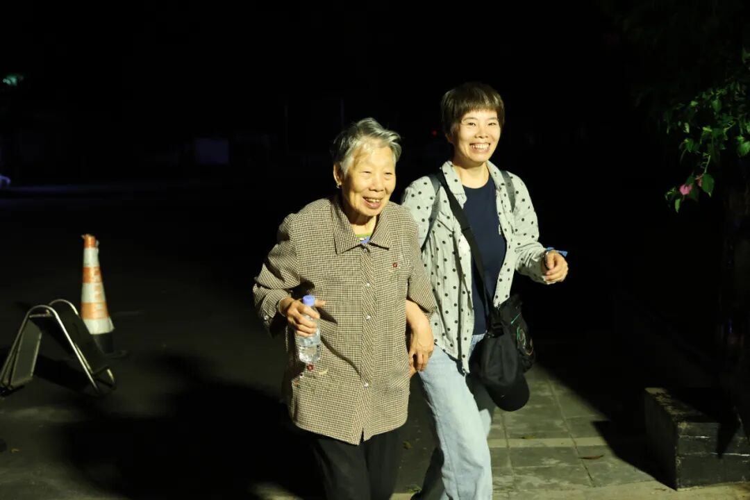 1758164986137456.jpg 1758164986137456.jpg