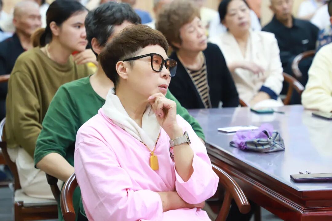 1759648908238223.jpg 1759648908238223.jpg